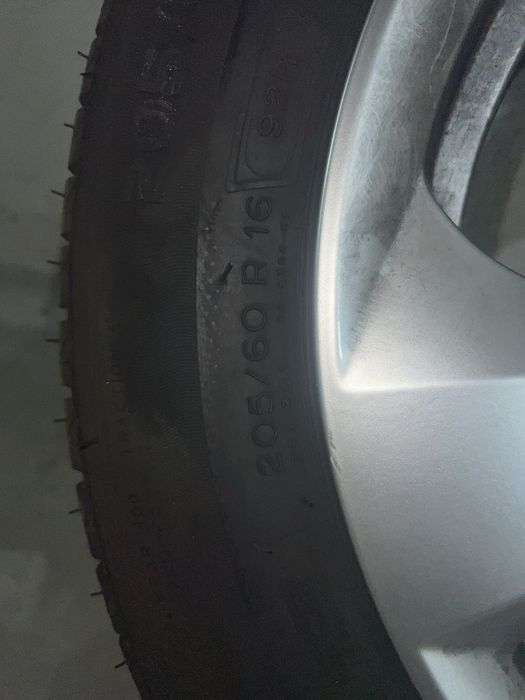 Jantes com pneus michelin R16