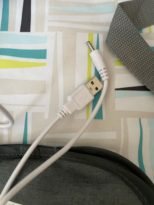 Дитячий заколисувальний центр