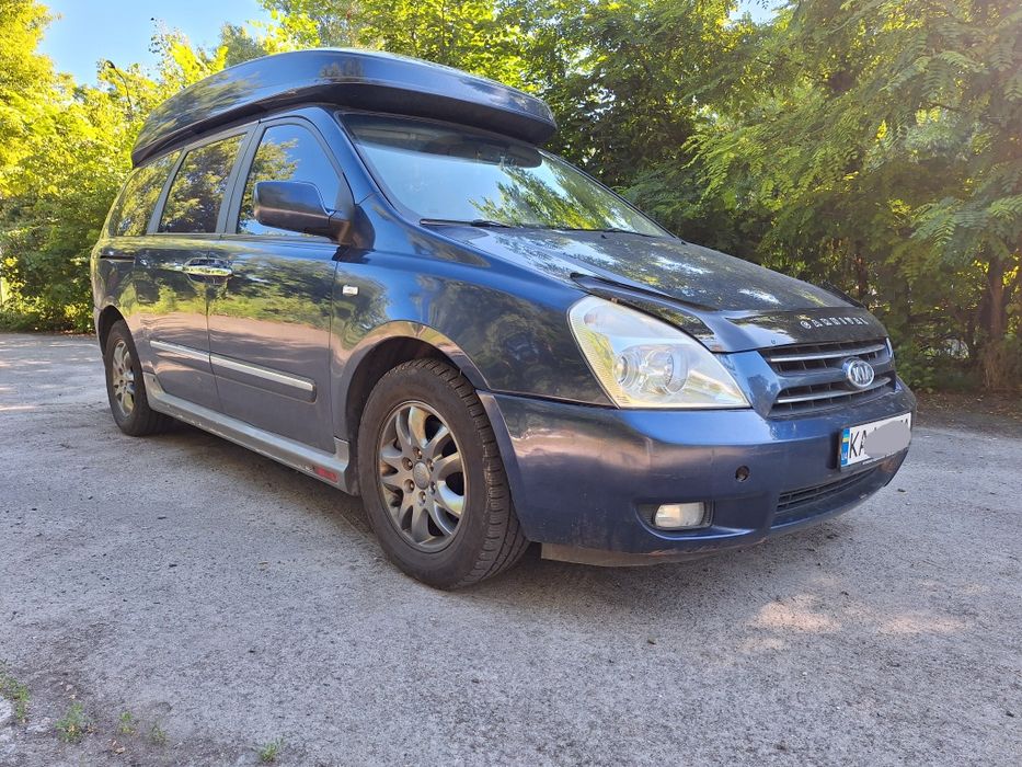 KIA Carnival Grand Limousine