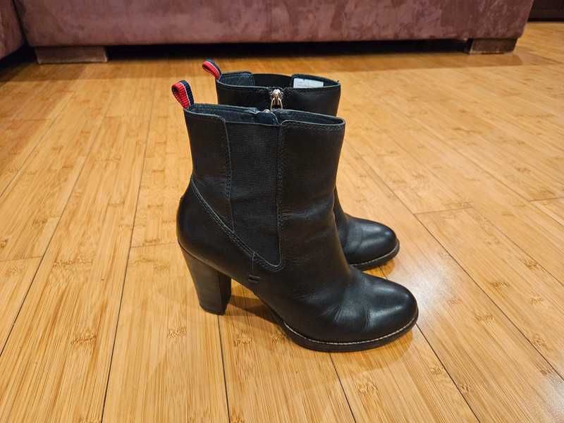 Czarne botki Tommy Hilfiger, rozmiar 38