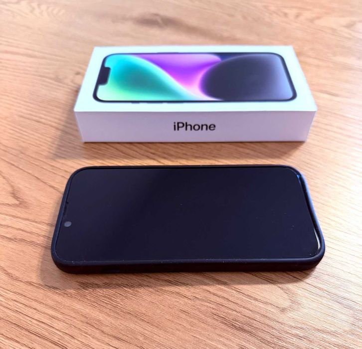 iPhone 14 128 GB  sprzedam w kolorze  Midnight północ