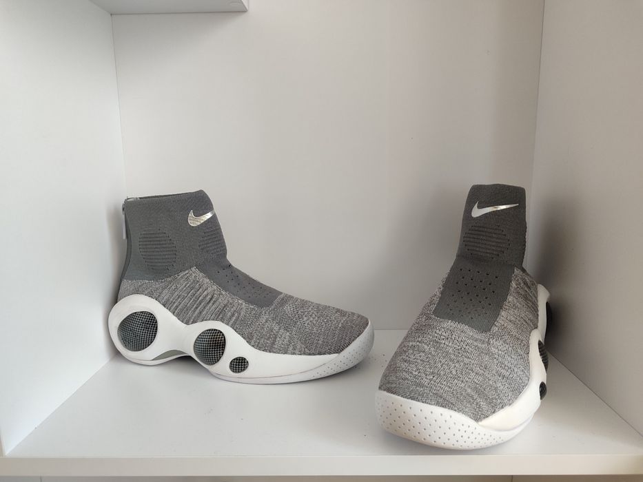 NIKE FLIGHT BONAFIDE - Баскетбольні кросівки