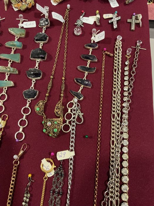 Broches pendentes fios colares anéis prata 925