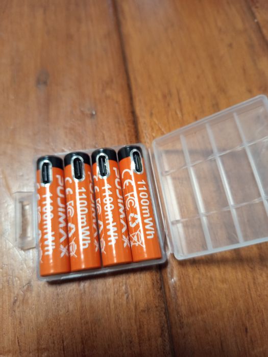 Акамуляторні батарейки 1.5в