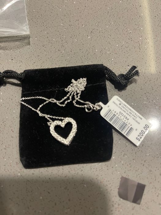 Серебряное колье с бриллиантами 1|10 карат. Цена снижена!