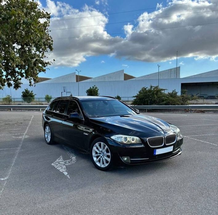 Motivo de venda porque a ,  carrinha ser muito grande de preferencia procuro um tipo de carro mais pequeno , aceito trocas e retomas