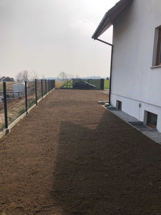 WYKOPY Minikoparka Równanie terenu Utwardzanie Przyłącza Usługi