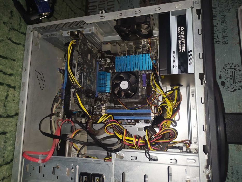 Компютер ігровий (системний блок, екран Lg Flatron w2242s)