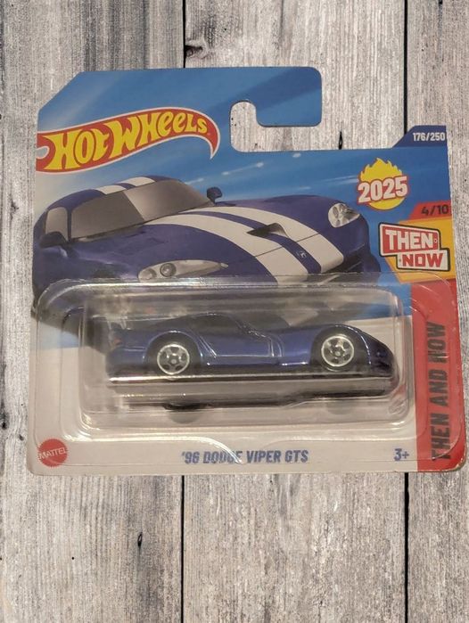 Hot wheels 96 dodge viper gts