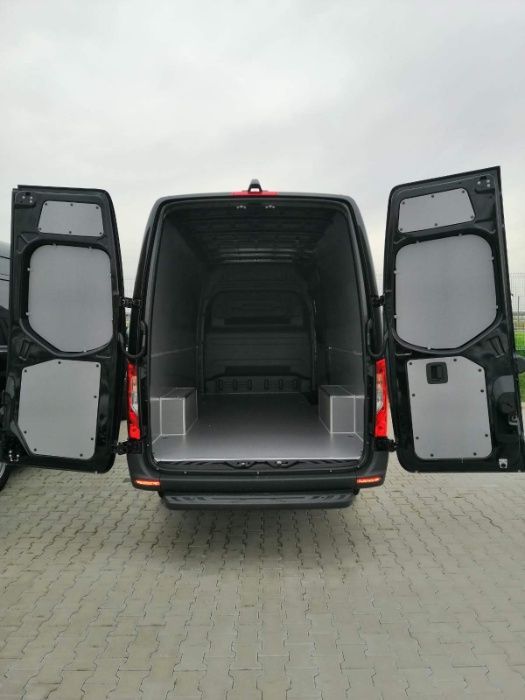 Mercedes Sprinter L3H2 Profesjonalne zabudowy samochodów dostawczych