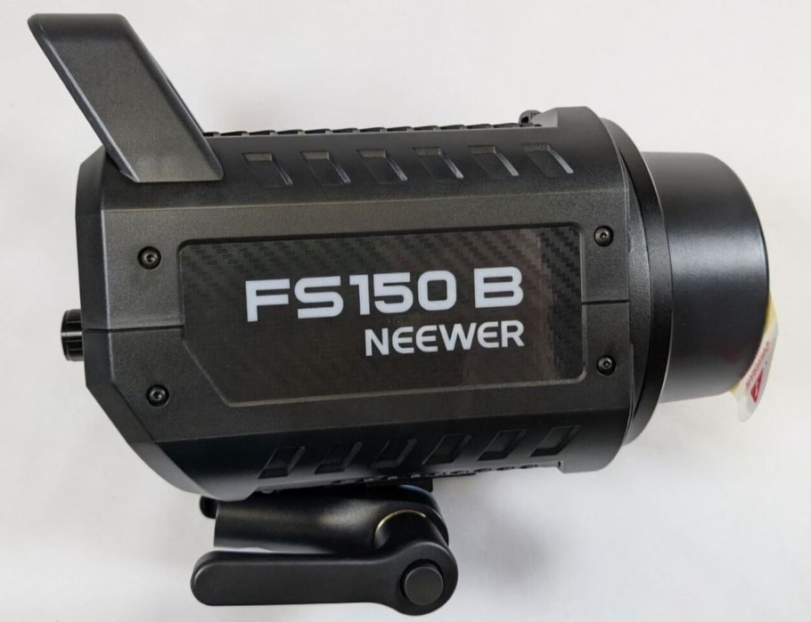 Світлодіодний відеосвіт Neewer FS150C 130W RGB LED Video Light