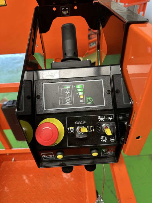 Plataforma Elevatoria Tesoura eletrica JLG 8 metros Nova