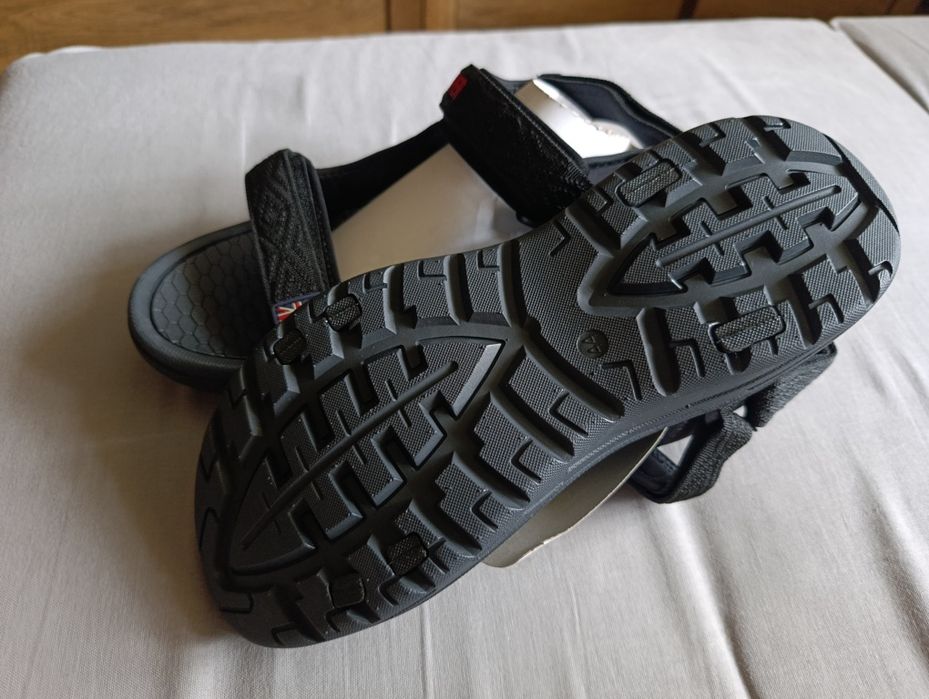 Nowe sandały Lee Cooper 44