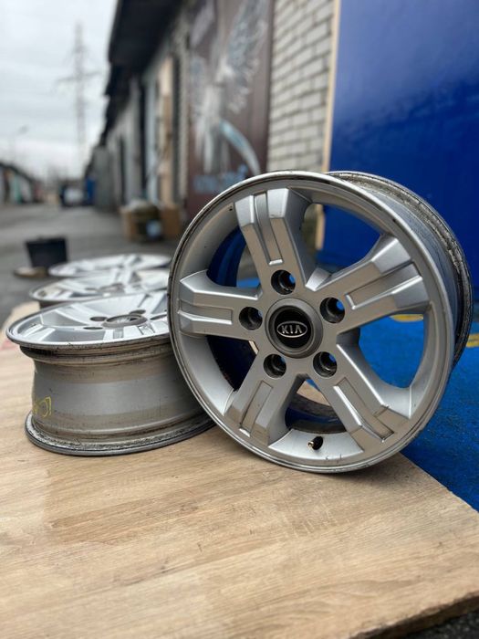 Goauto диски Kia Sorento 5/139,7 r16 et45 7j dia95,3 як нові також уаз