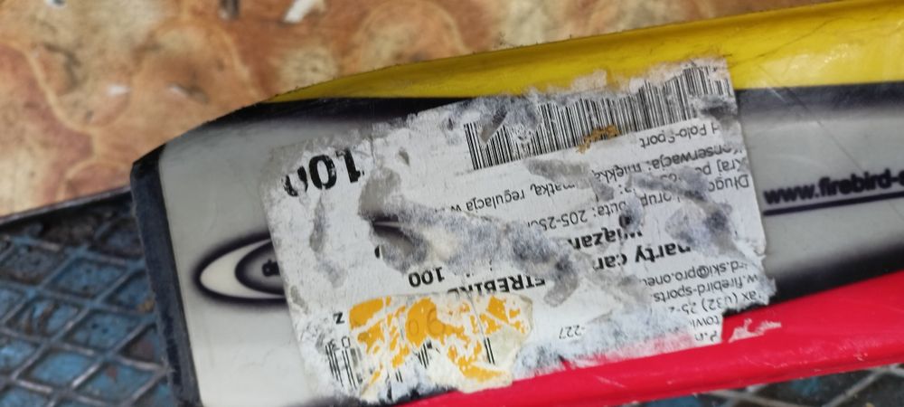 Narty dziecięce długość 100 cm + kijki 75 cm  użyte dwa razy.