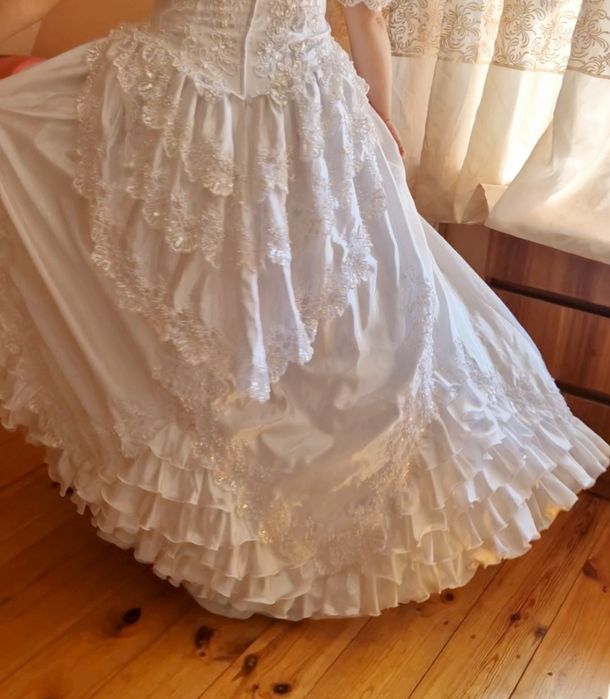 Платье для невесты. Очень красивое.