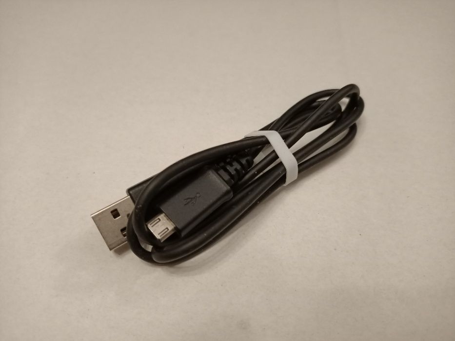 Kabel USB - microUSB do ładowania telefonu