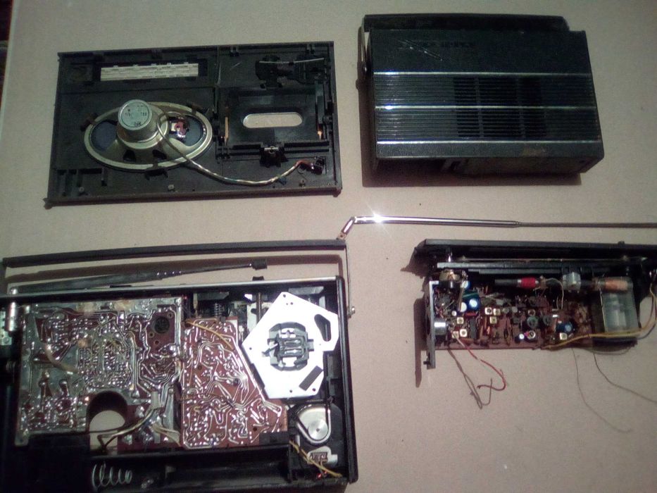 Radio Magnetofon Grundig ,Marta i inne czesci z Unitry