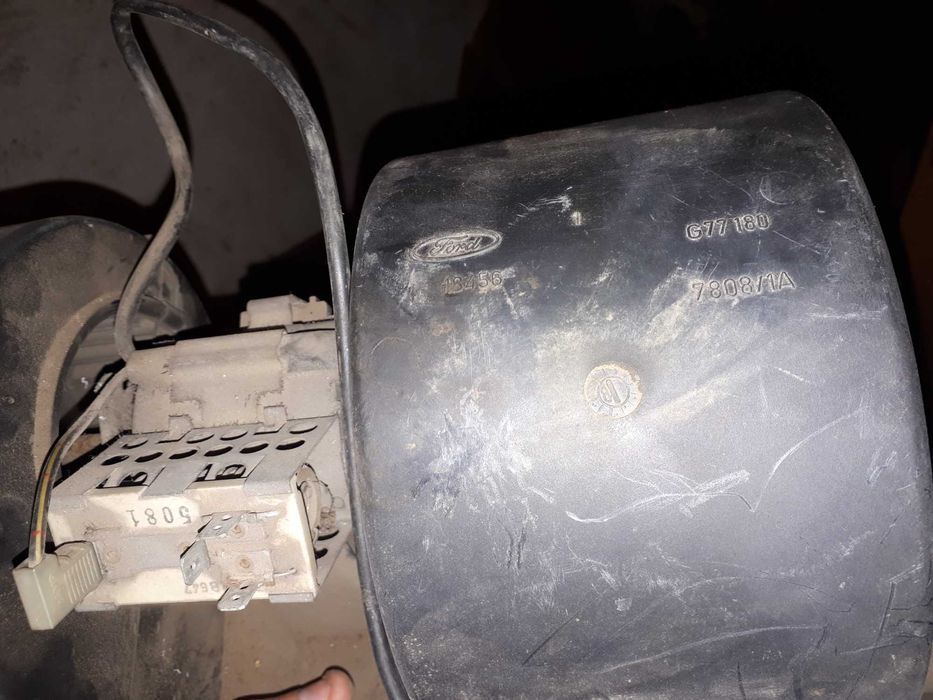 Моторчик пічки Ford Sierra Granada  
 Scorpio Escort