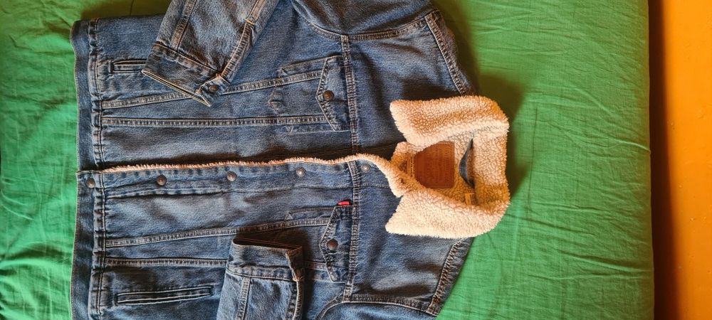 Kurtka jeans męska z futrem levis -L
