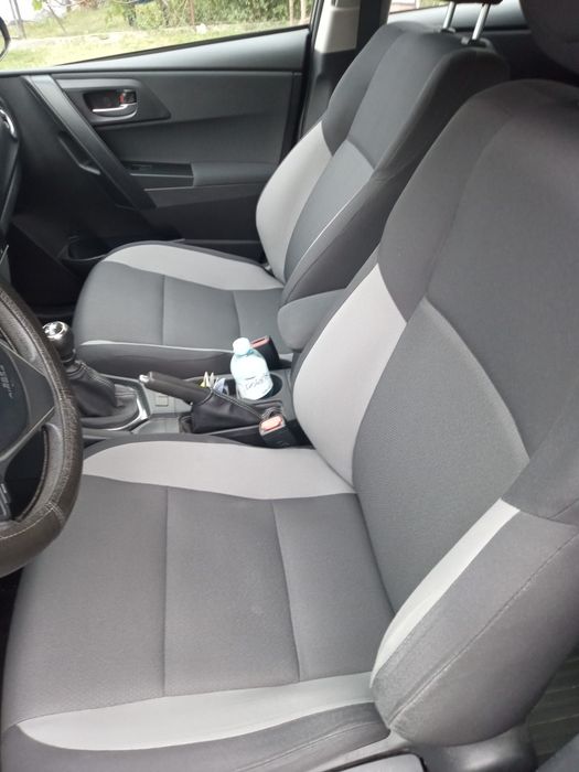 Toyota Auris 1.6  benzyna