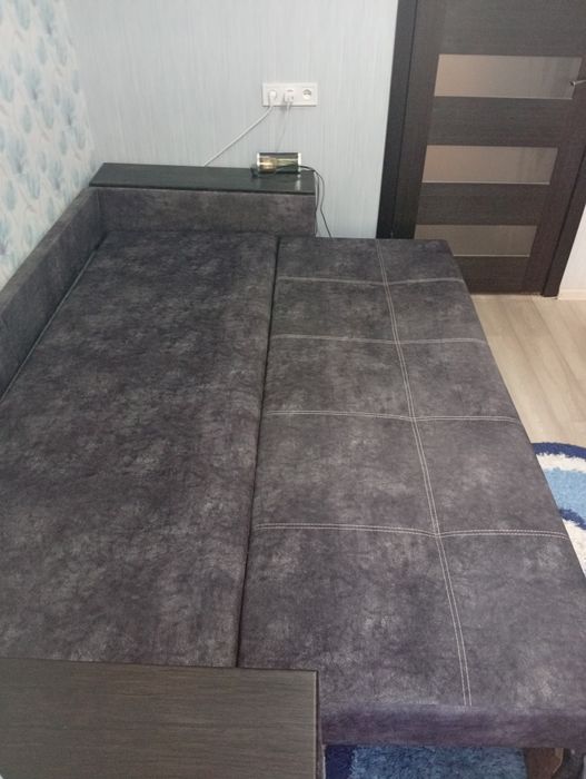 Продам диван еврокнижка ТОРГ