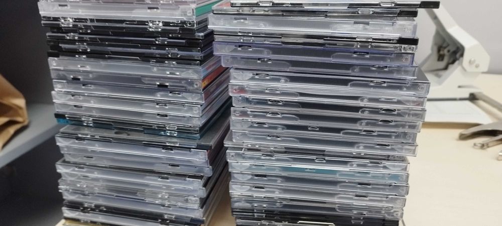 200 caixas para CDs
