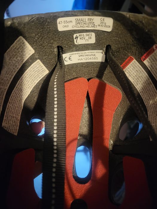 Kask dziecięcy specjalized