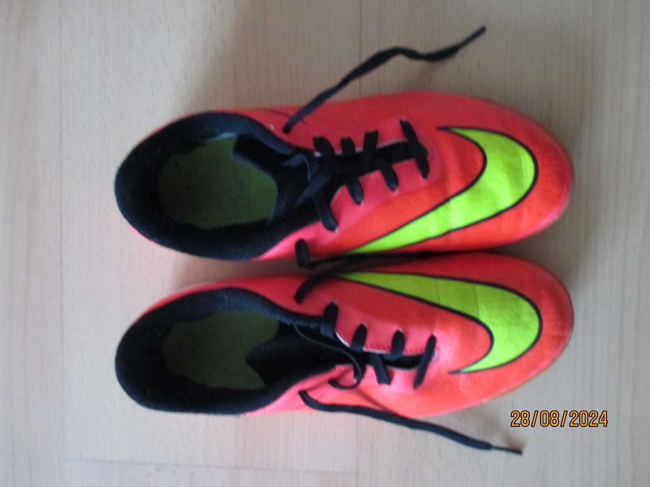 halówki Nike Hypernova, rozmiar 37,5, dł wkładki wew 23,5