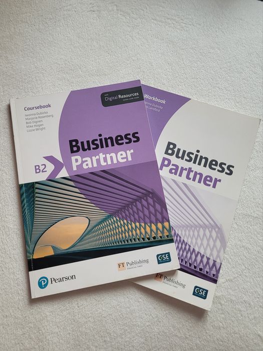 Business Partner B2 Coursebook 新品 Business Partner B2. Podręcznik z aplikacją Mondly i kodem