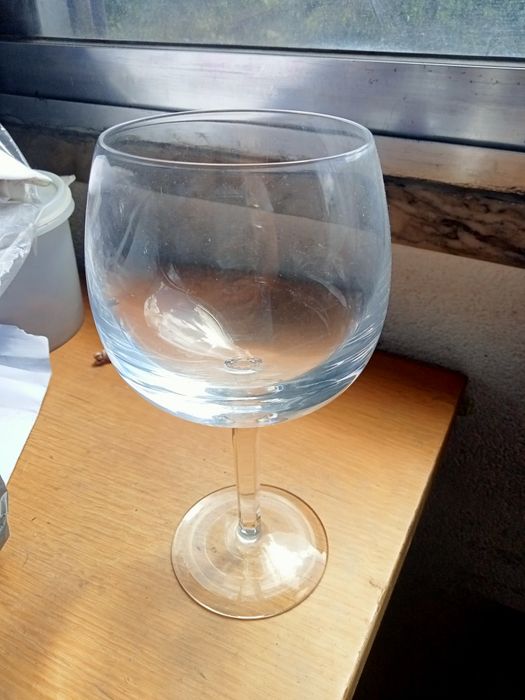 Copos vinho em cristal