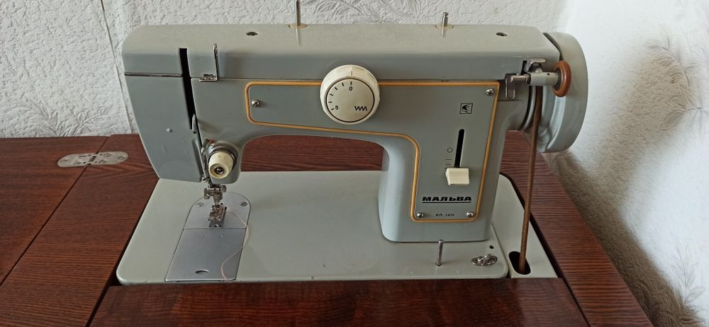 Швейная машинка Мальва