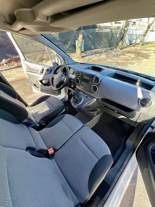 Peugeot Partner 1.6 Hdi 100cv AC/3Lugs./Garantia