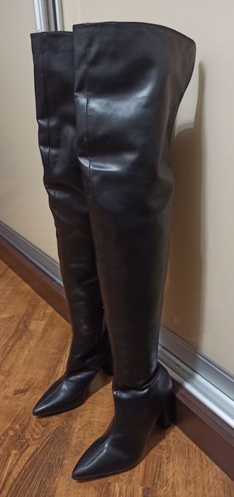 Новые женские сапоги