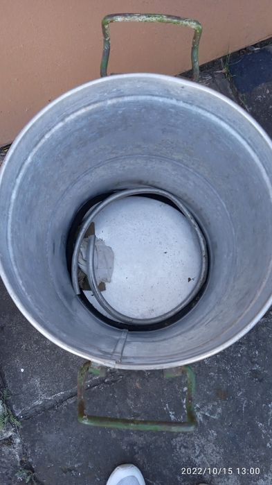 Продам алюминевый бидон( емкость) на 40 литров