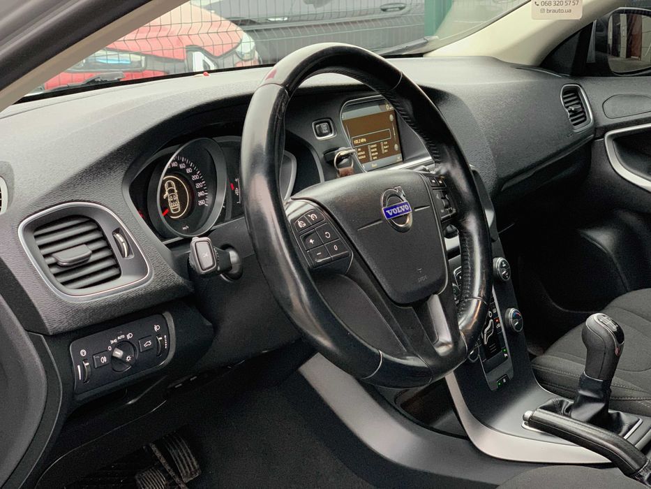 Volvo V40 2014 1.6 дизель