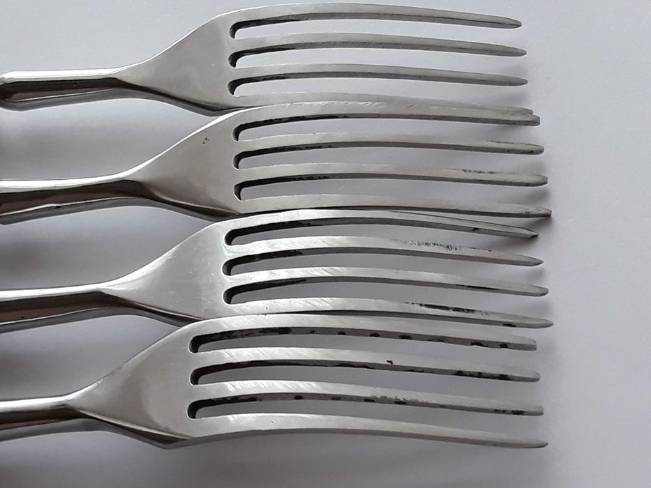 4 stare widelce, wz. BAKELIT