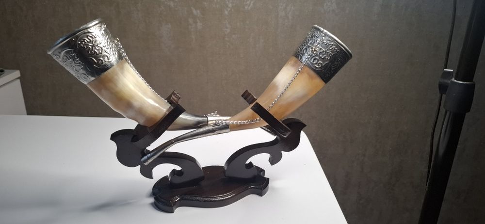 Сувенірні роги для вина(мельхіорова чеканка)