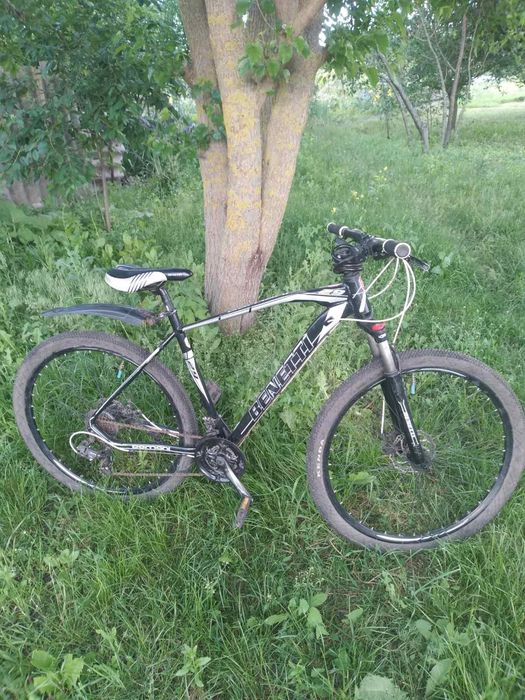 Спортивний велосипед