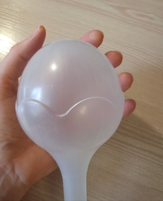 Ороситель для цветов, зрошувач для квітів.