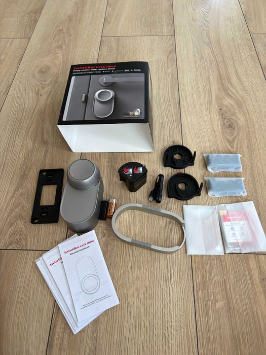 Elektryczny zamek do drzwi SwitchBot Lock Ultra