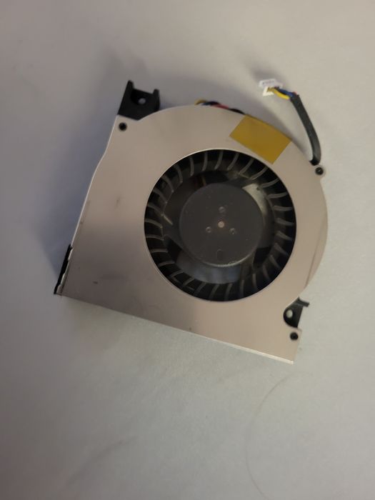 Sprzedam wentylator do laptopa Asus F5R.