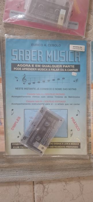 Varios livros para aprender a tocar