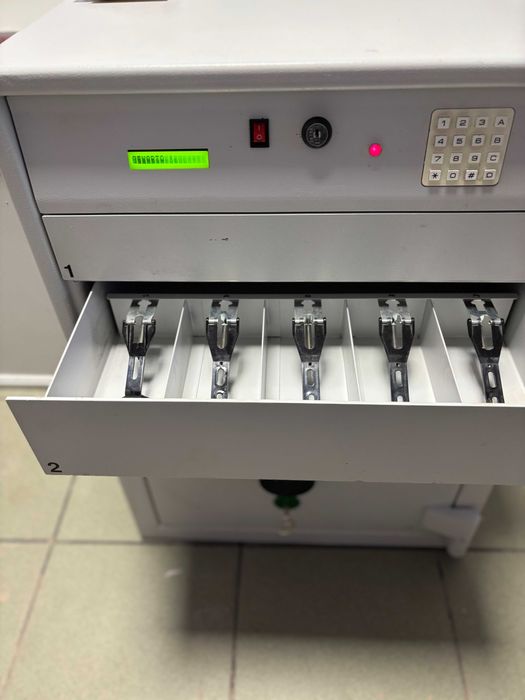 Sprzedam multisejf bankowy
