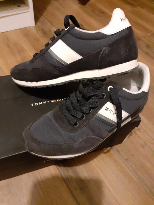 Tenis Tommy Hilfiger n.40