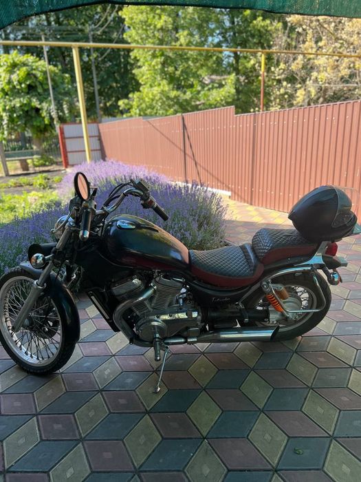SUZUKI intruder VS 400