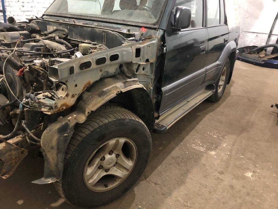 Розборка тойота Toyota Land Cruiser Prado 90 запчастини кузов двигун