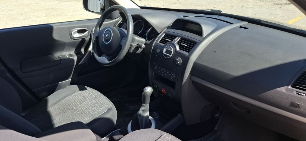 Renault Megane 2. 1.6. Гарний збережений стан.