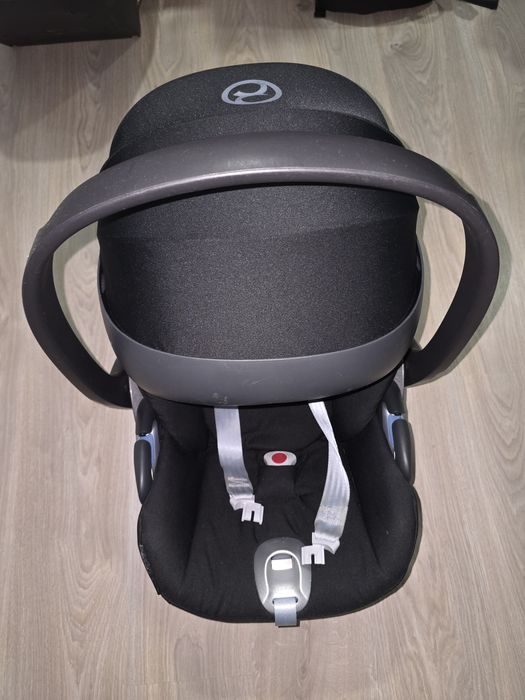 Cloud Z I-Size Plus + Base Z