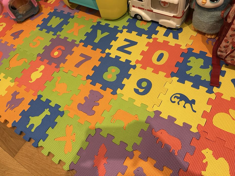 Tapete de Atividades - Puzzle Alfanumérico e Animais